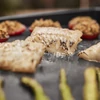 Kép 5/17 - Weber Slate GP 56 cm Premium plancha gázgrill