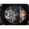 Kép 2/2 - Weber faszéntartó kosár, 2 db, 57 cm-es gömbgrill