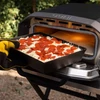 Kép 10/14 - Ooni Detroit pizzaserpenyő, Medium