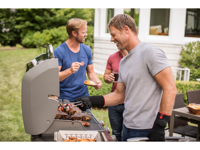 Kinek előnyösebb a gázgrill, mint a faszenes grill?