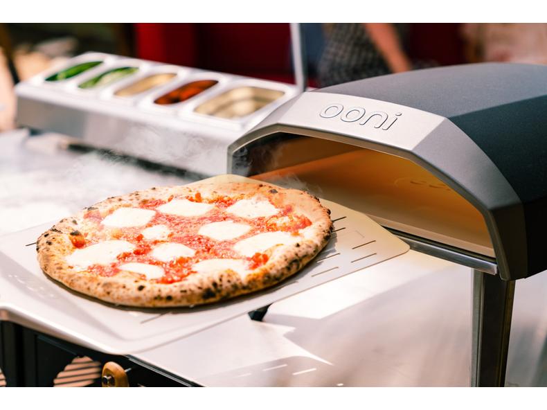 Modern pizza kemence, az OONI