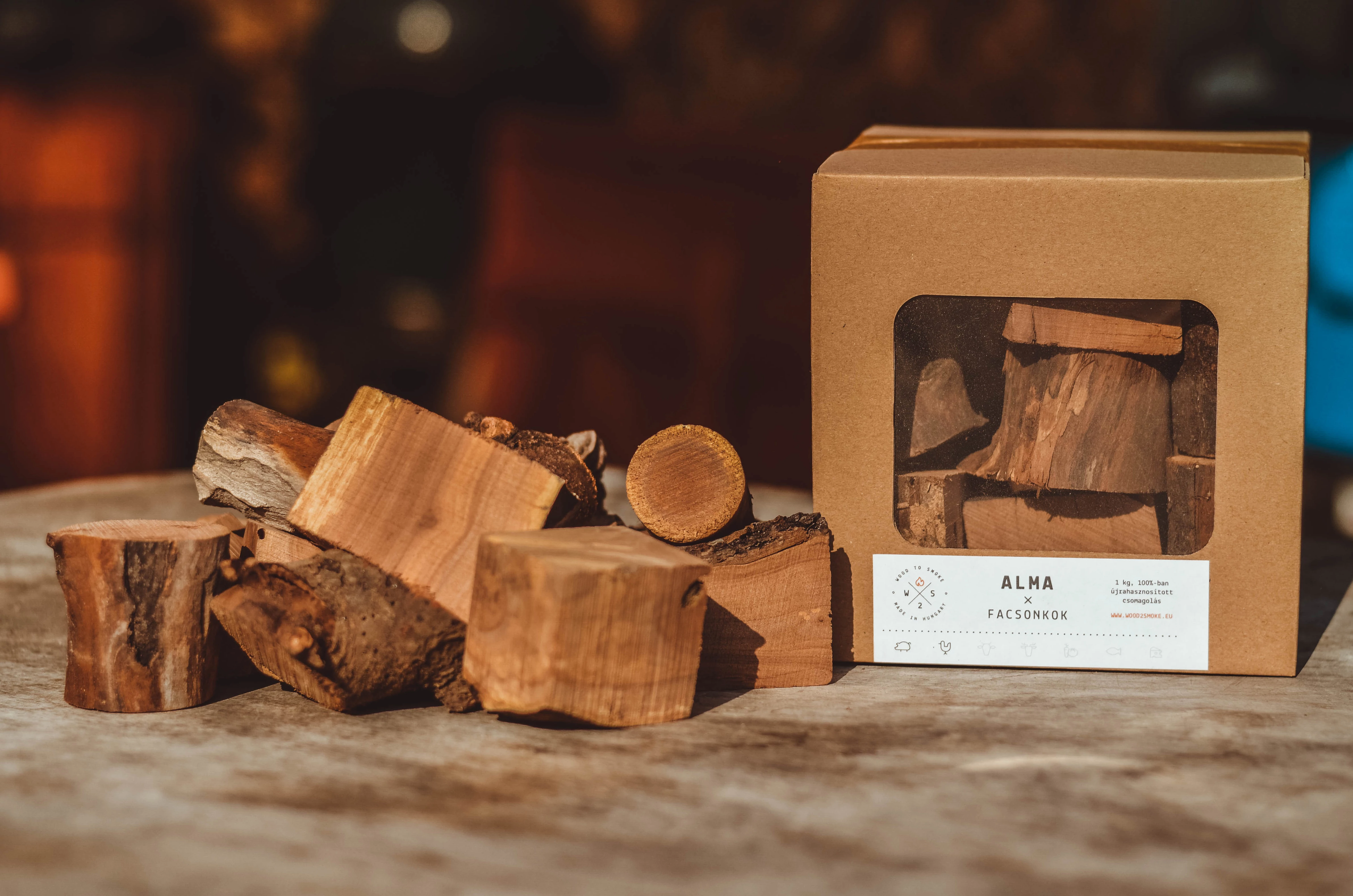 Wood2Smoke füstölőfa csonk, alma, 1 kg